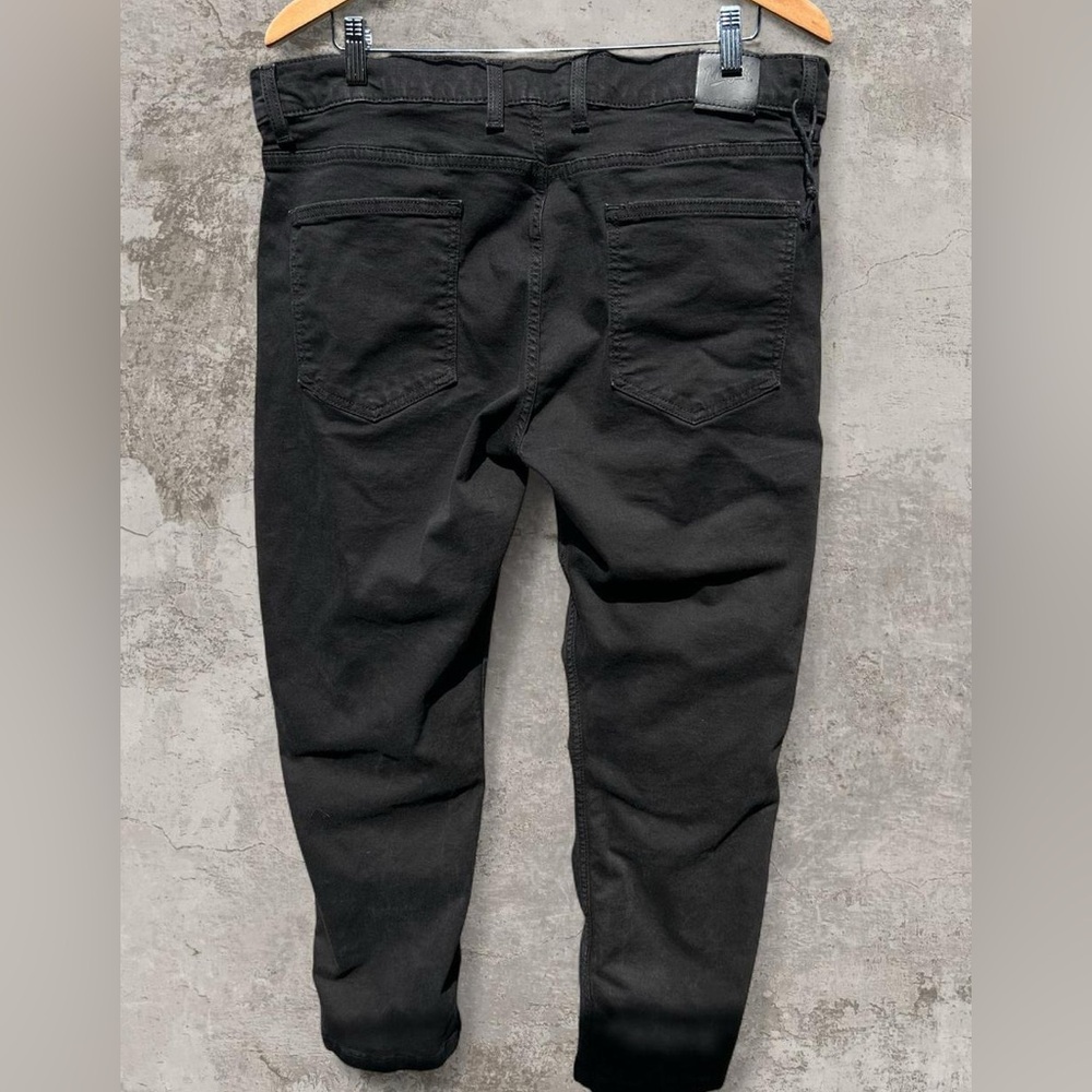 Mugsy Black PMT Clutch Chino Pant 
Men’s 40 x 30